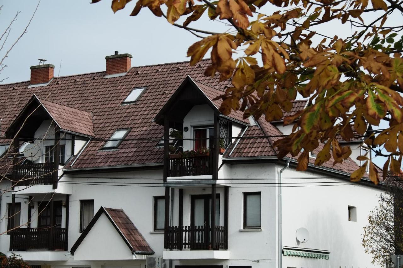 Arany Sziget Apartman Шиофок Экстерьер фото